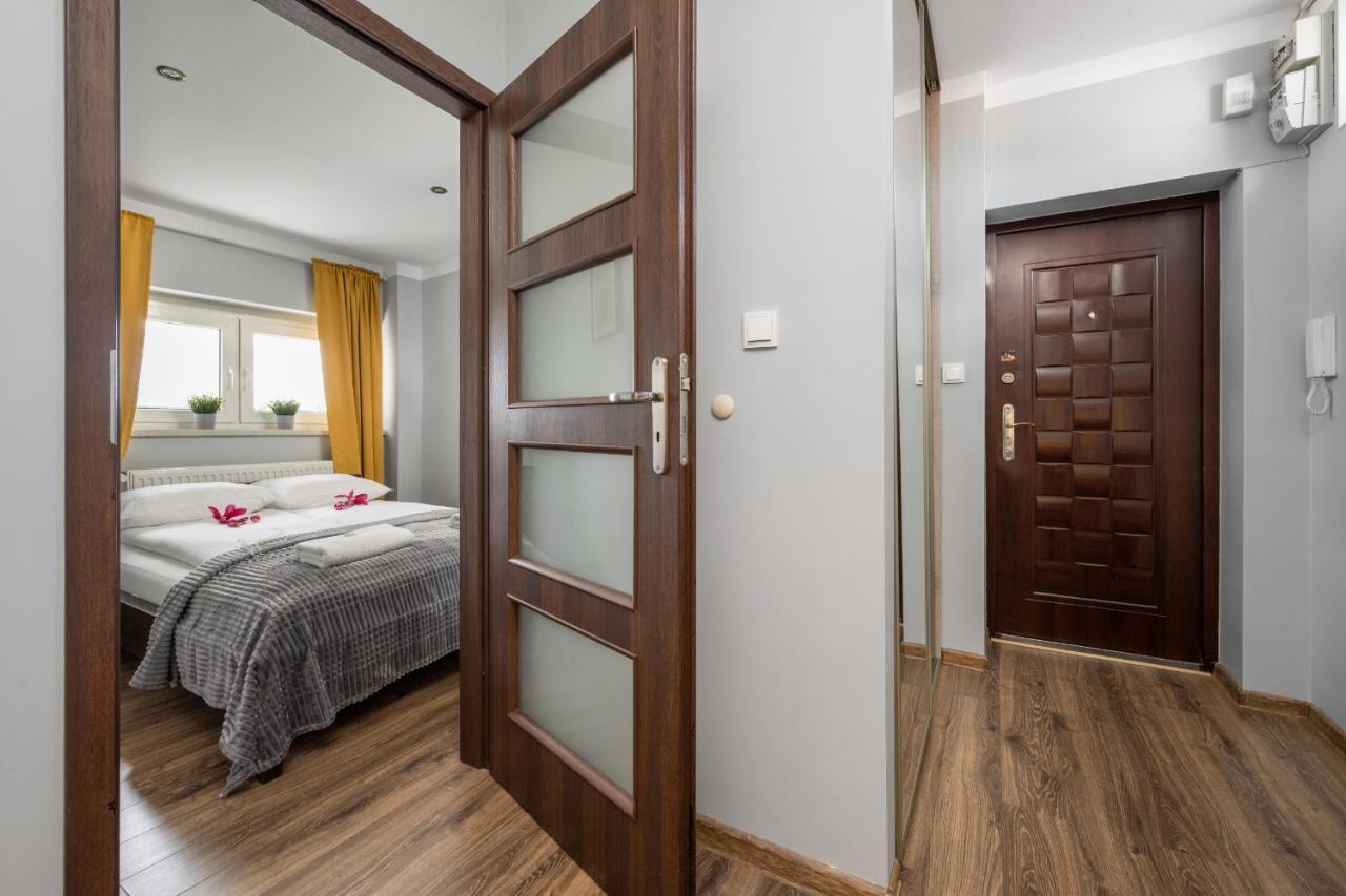 Market Square Corner Apartment Kuznicza By Noclegi Renters Wrocław Kültér fotó